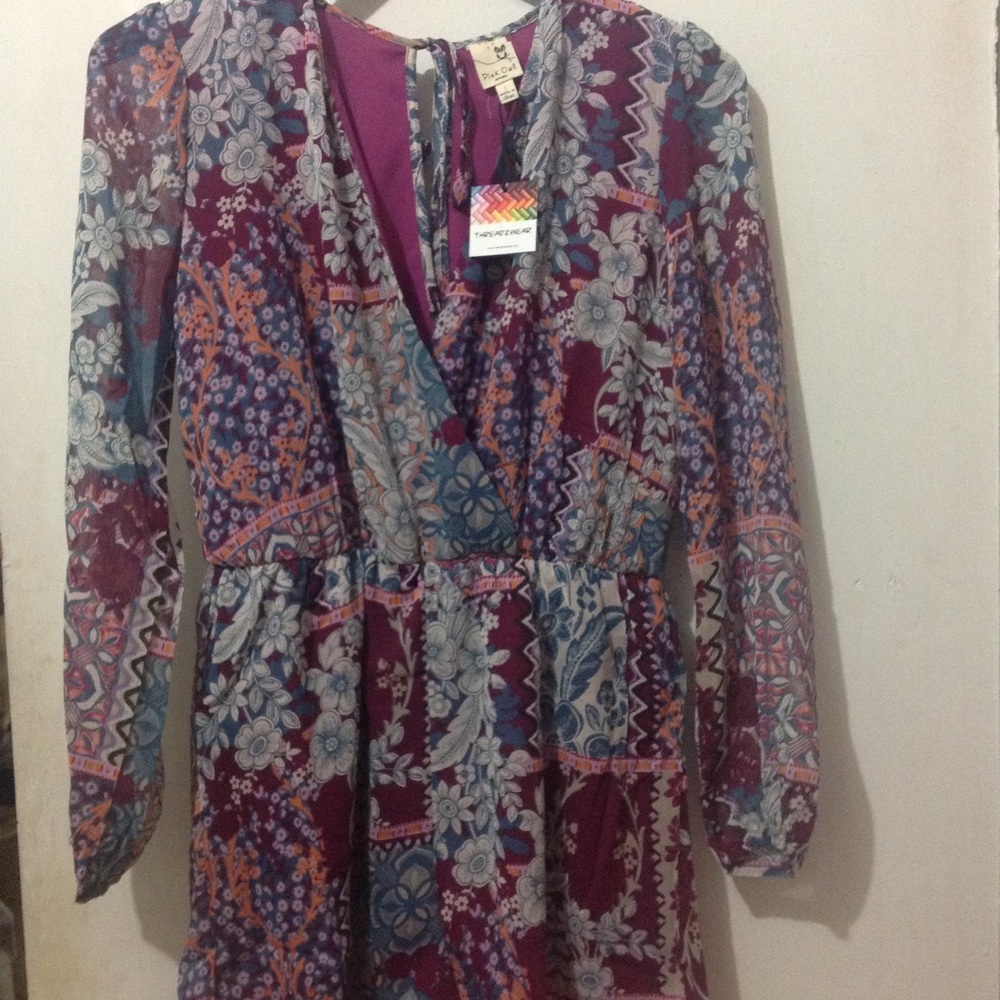 Surplice Romper -geometric print - Picture 4 of 5